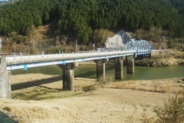 橋梁・道路・河川構造物の改築・補強設計