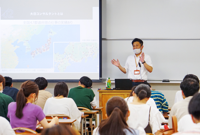岐阜大学で当社社長が講義を行いました | お知らせ