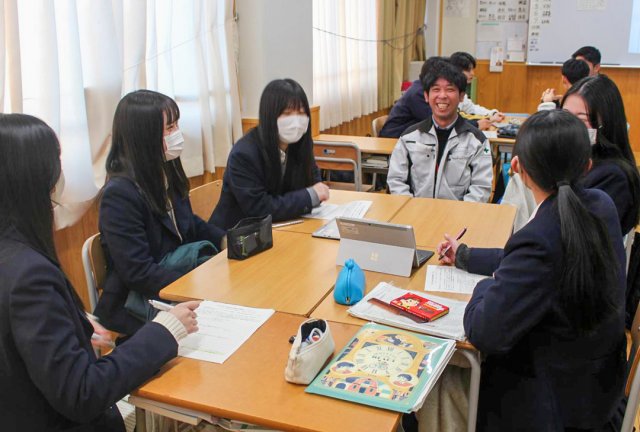 岐阜県本巣松陽高校の探究学習に「地域ファシリテーター」として参加しました | お知らせ