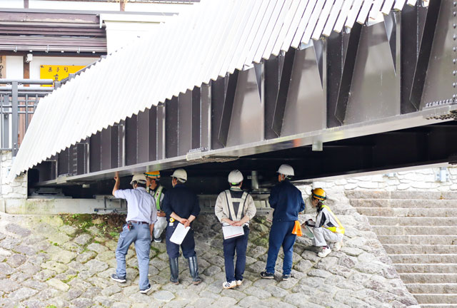 高山市の行神橋でボランティア清掃と点検講習会を行いました | 技術情報